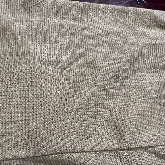 First impression white and gold sleeveless ruffled top with gold pants 24 months - Picture 9 of 9